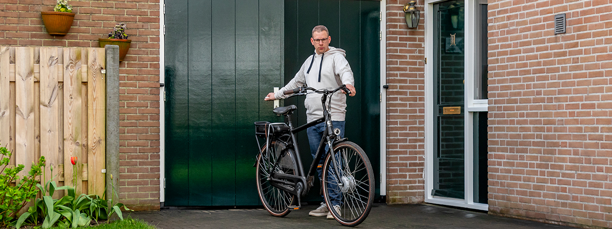 Ambassadeur houten openslaande garagedeur